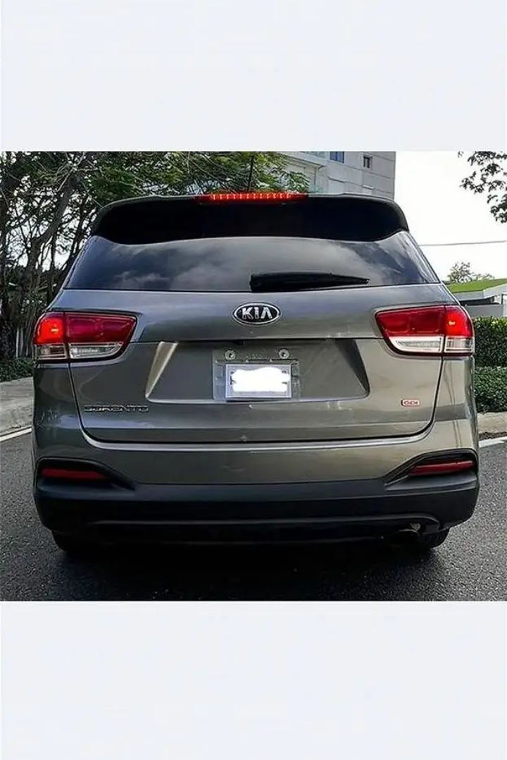 Kia Sorento LX 17  Foto 7310177-5.jpg