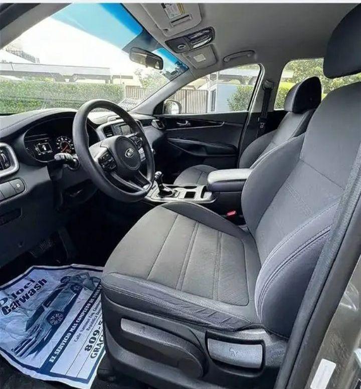 Kia Sorento LX 17  Foto 7310177-6.jpg
