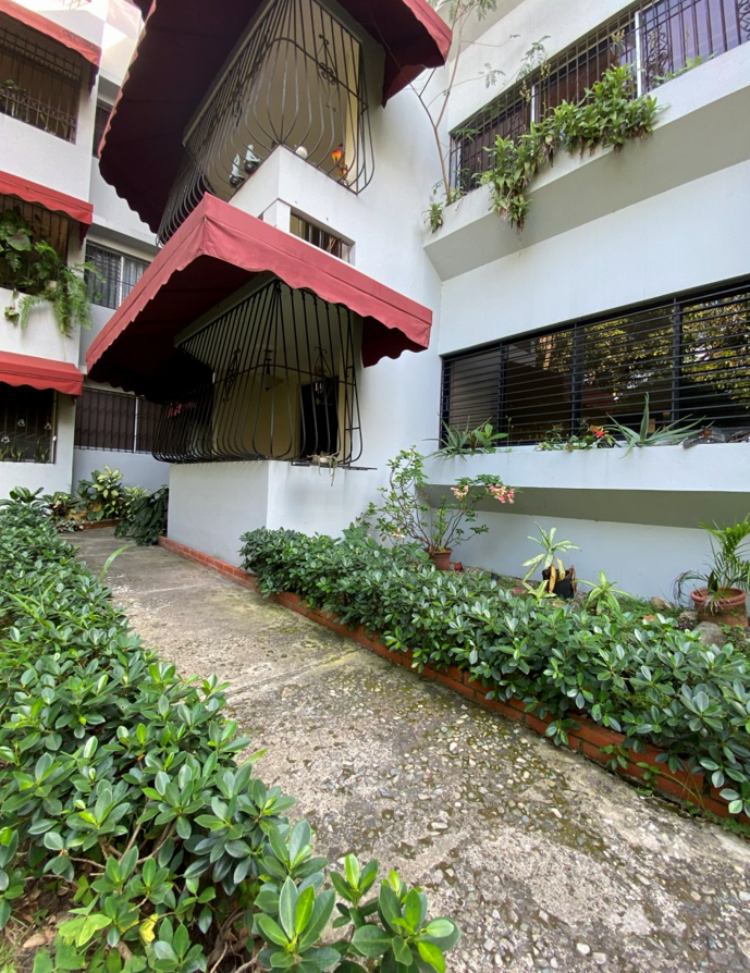 Apartamento en Venta en Av Los Proceres Santo Domingo Foto 7310200-1.jpg