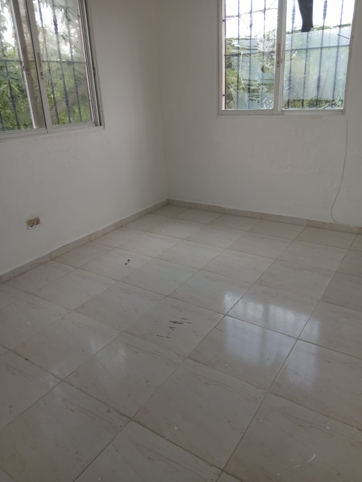 Rento apartamento 2do piso de 2 habitaciones. Lucerna. Sto. Dgo. Este Foto 7310204-8.jpg