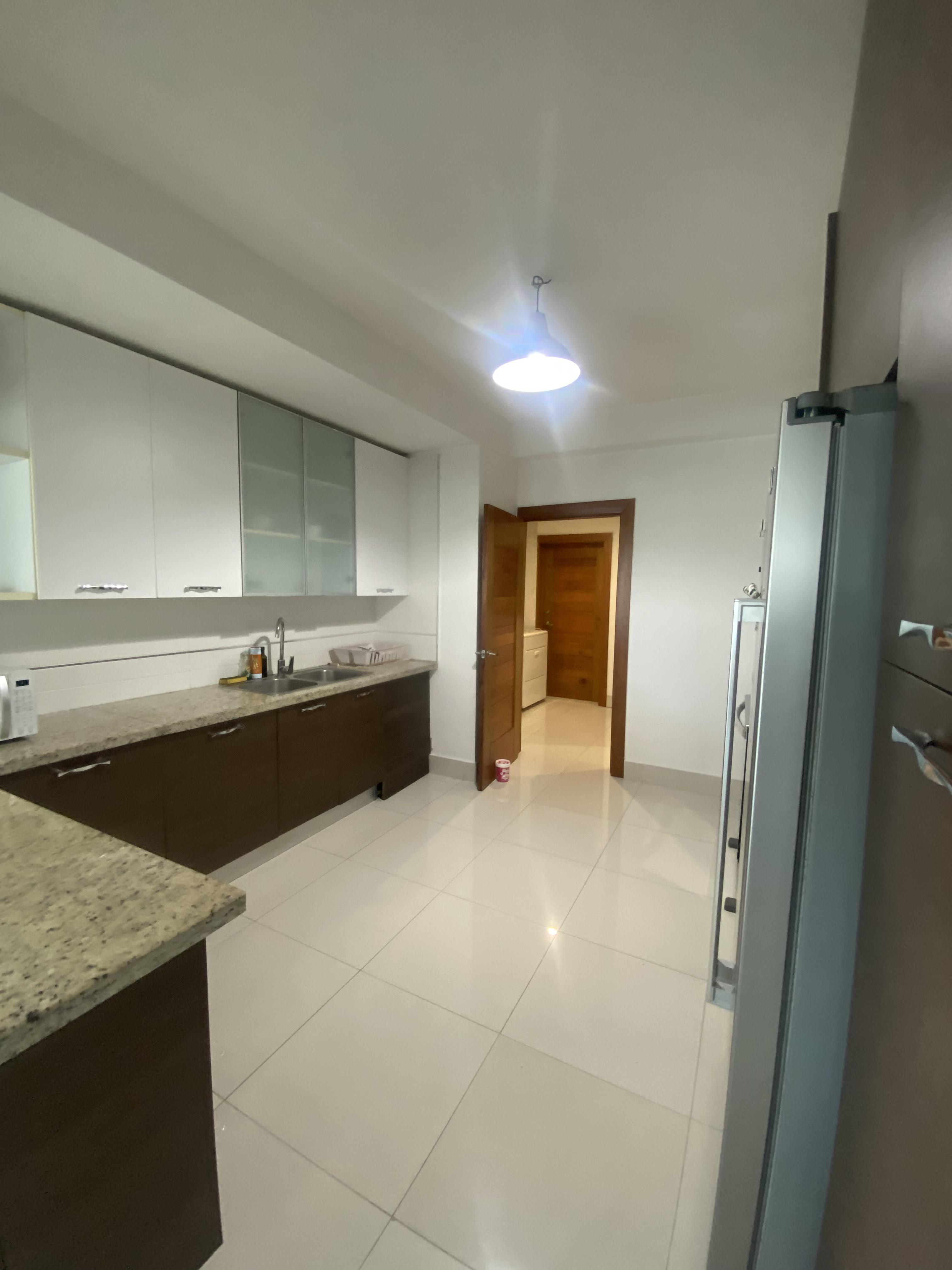 Renta de Apartamento Amueblado en Bella Vista Santo Domingo. Foto 7310239-13.jpg