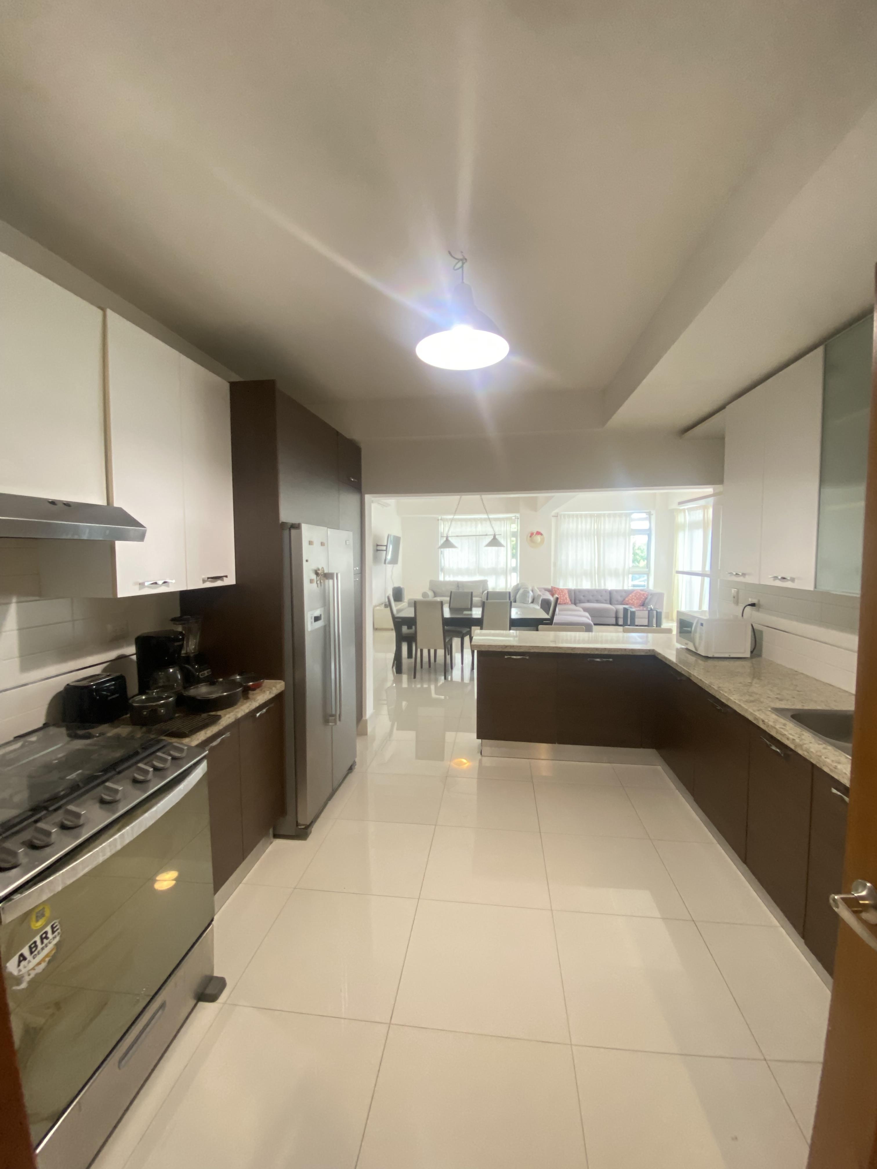 Renta de Apartamento Amueblado en Bella Vista Santo Domingo. Foto 7310239-4.jpg