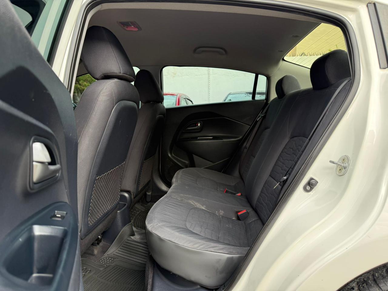 KIA RIO 2016    Foto 7310298-4.jpg