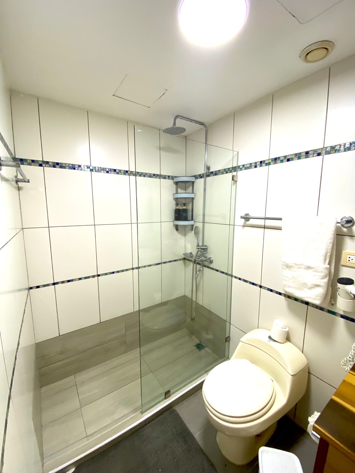 Vendo Hermoso apartamento en PRIMERA Línea de Playa  Juan Dolió en MAR Foto 7310378-3.jpg