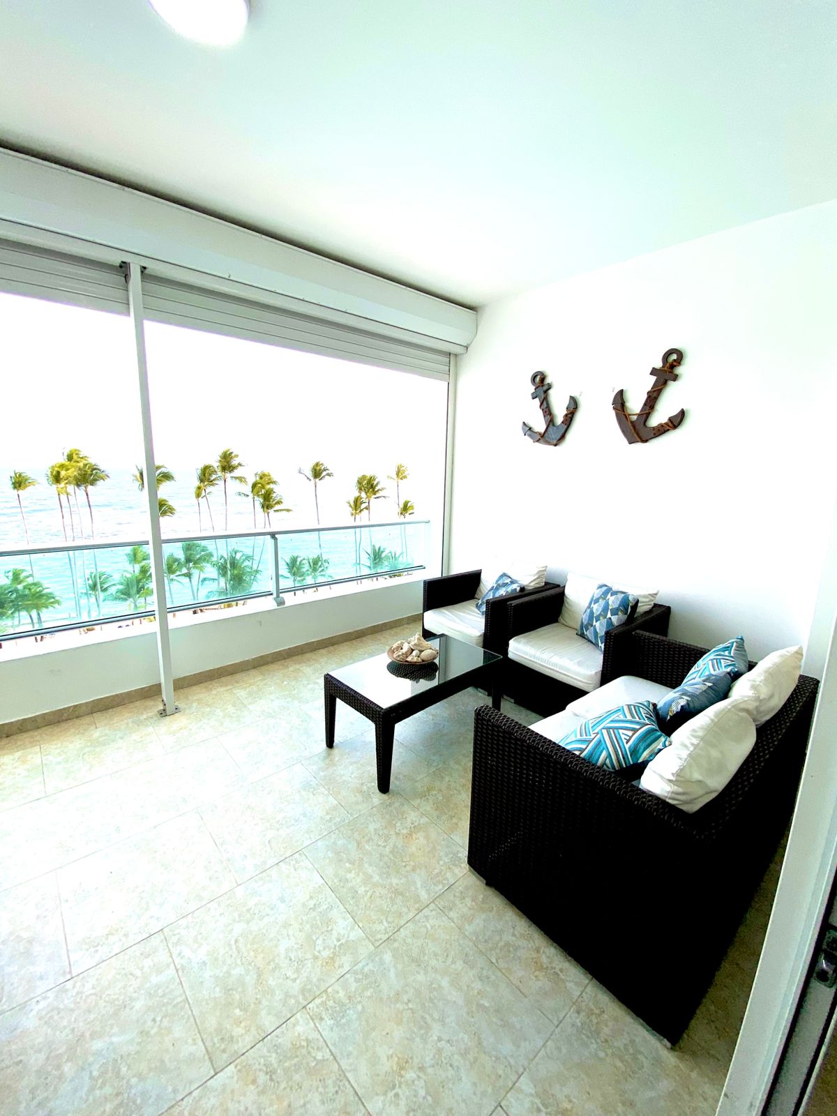 Vendo Hermoso apartamento en PRIMERA Línea de Playa  Juan Dolió en MAR Foto 7310378-7.jpg