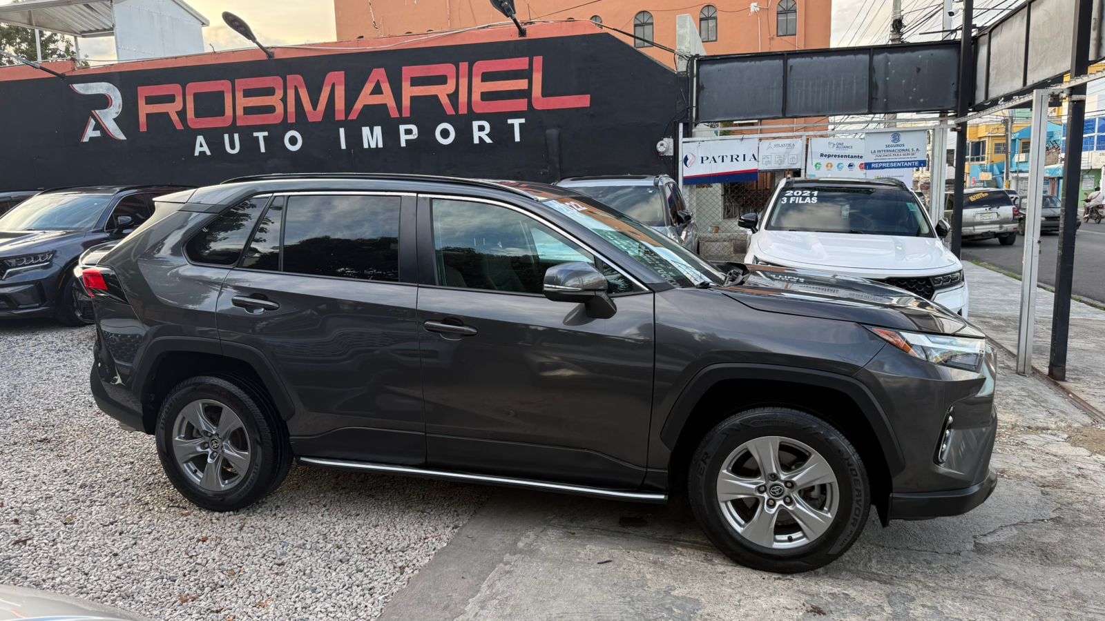 TOYOTA RAV4 XLE 2022 Foto 7310490-3.jpg