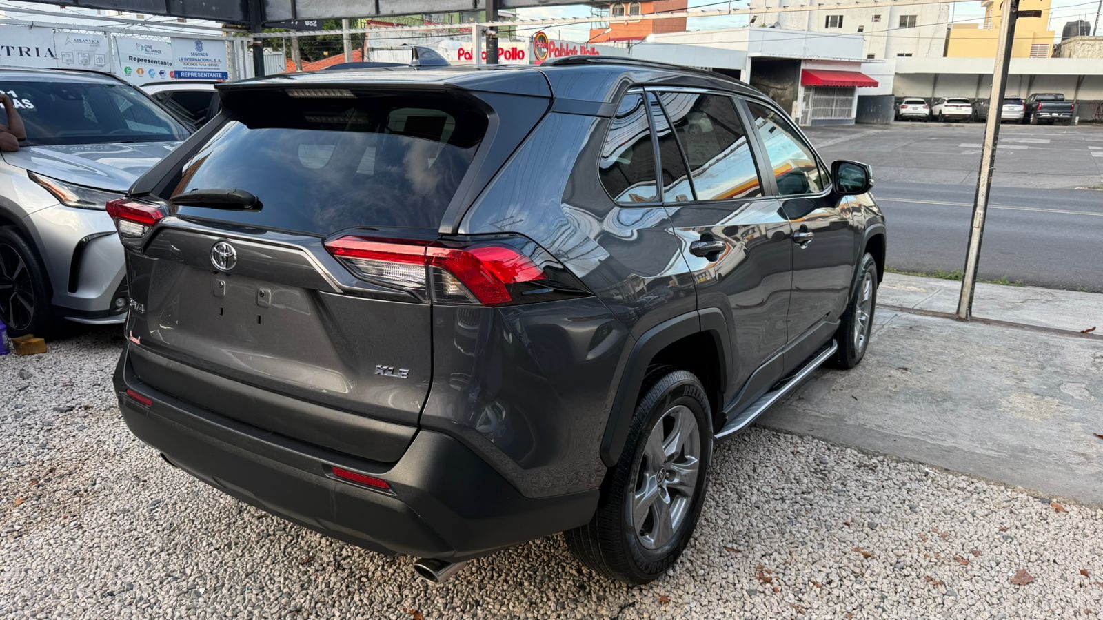 TOYOTA RAV4 XLE 2022 Foto 7310490-8.jpg