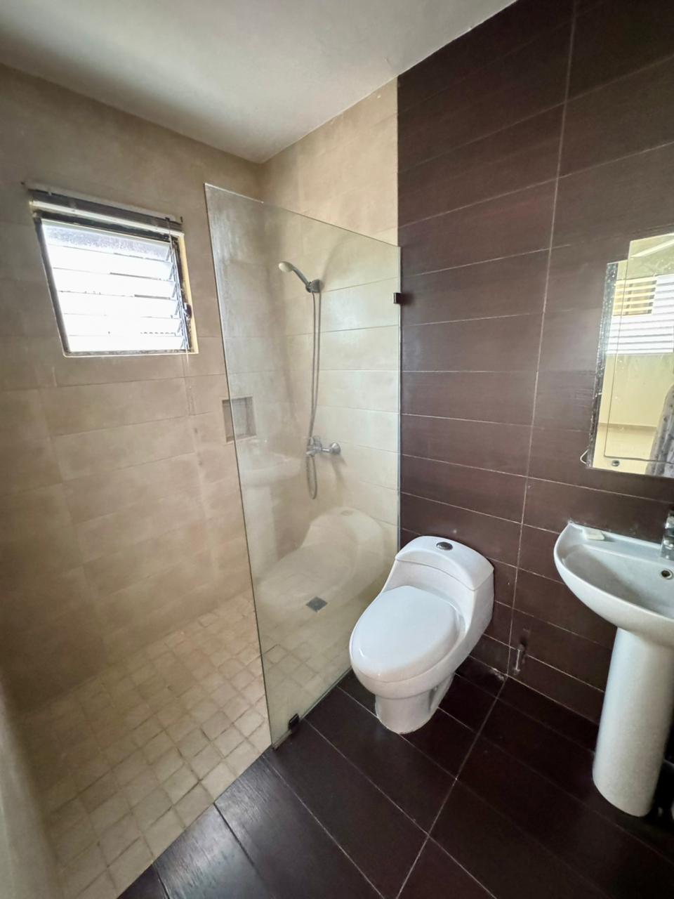 Apartamento en venta ????CACICAZGOS PRECIO RD 10050000 Mantenimiento R Foto 7310502-4.jpg