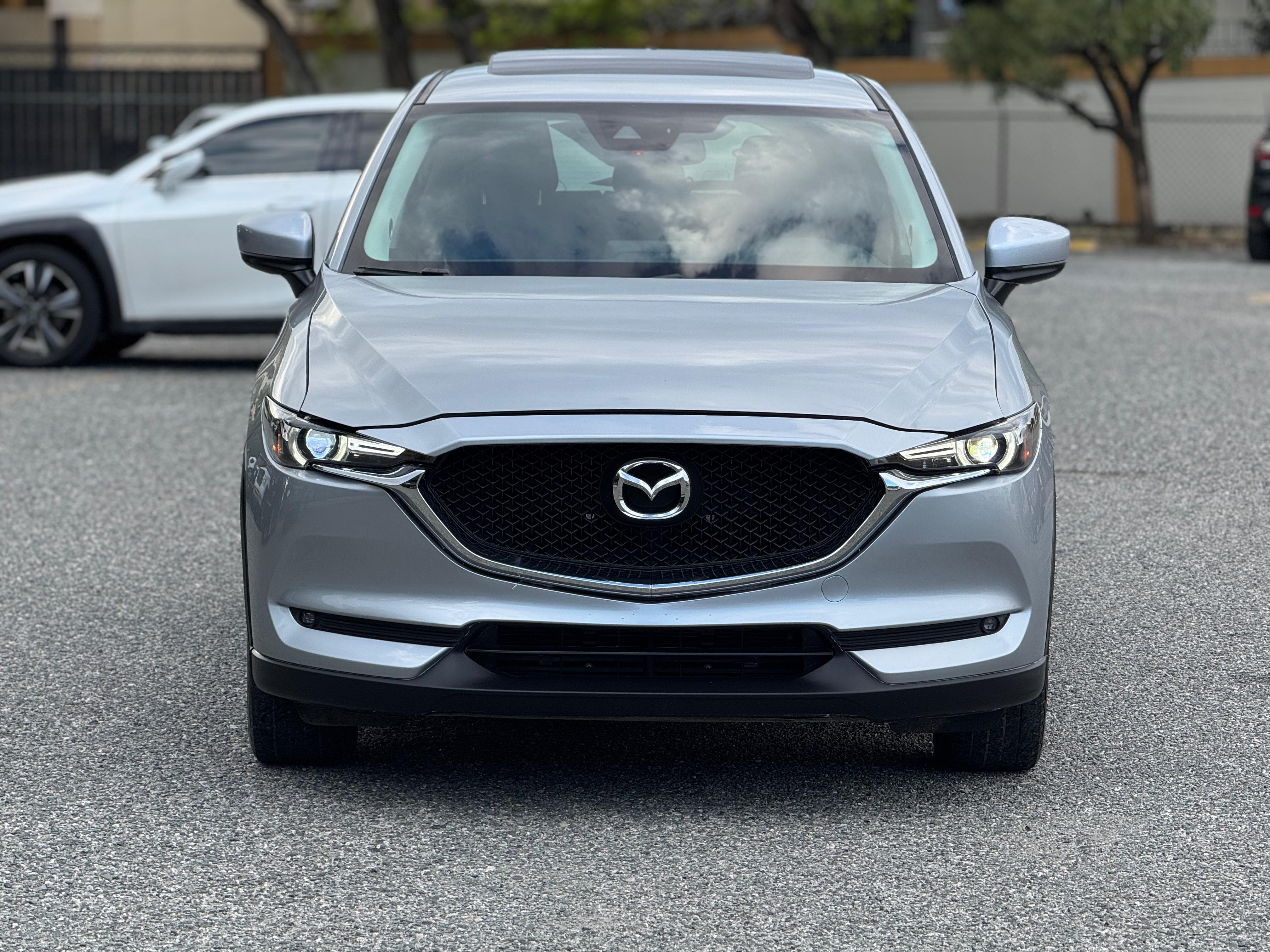 Mazda CX5 Grand Touring 4WD 20  Foto 7310561-2.jpg