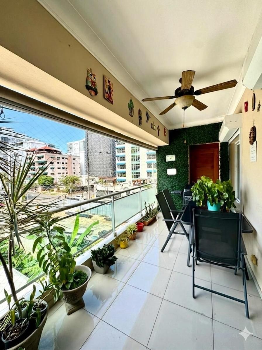 Amplio apartamento de 135 m en Evaristo Morales con ascensor y área so Foto 7310651-3.jpg