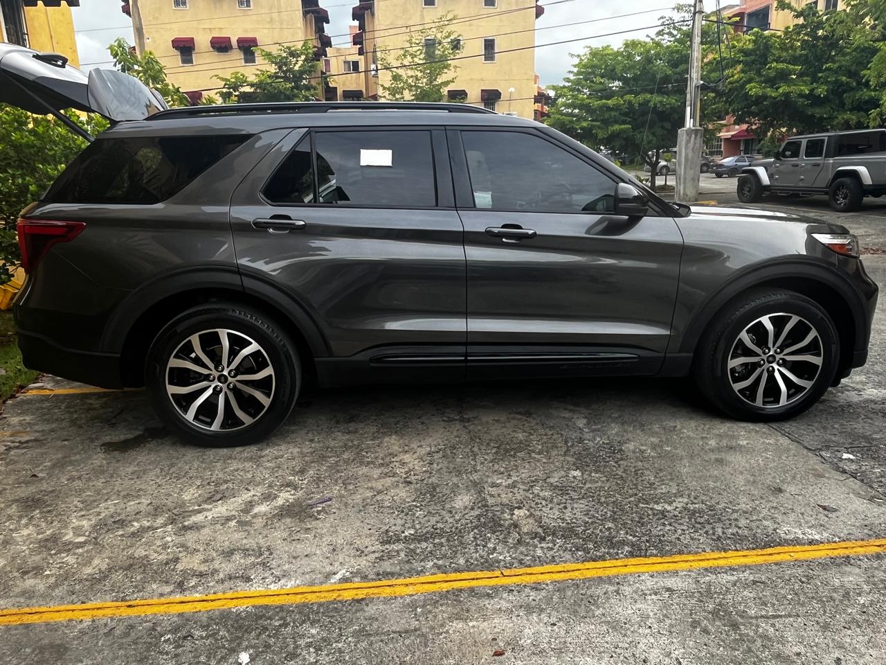 Ford Explorer ST 2020 Foto 7310687-3.jpg