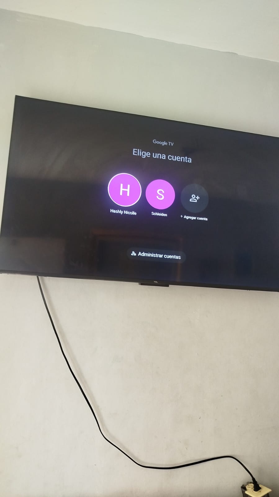 Smart tv inteligente control por voz Google play store y más apps cont Foto 7310724-1.jpg