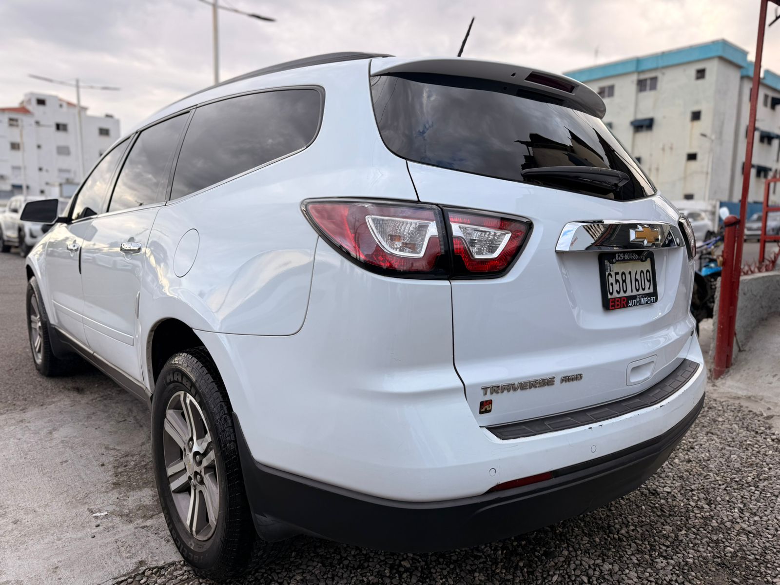 Chevrolet Traverse LT Panoramica 2017 Foto 7310741-4.jpg