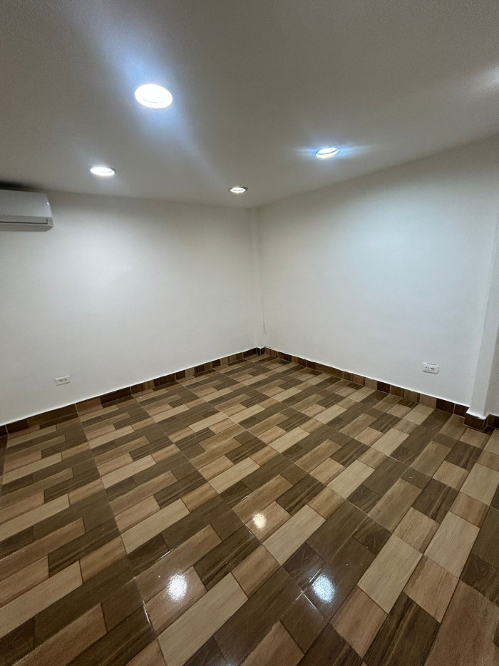 Oficina en Alquiler en Piantini – Plaza Central Av. Churchill con 27 d Foto 7310782-2.jpg