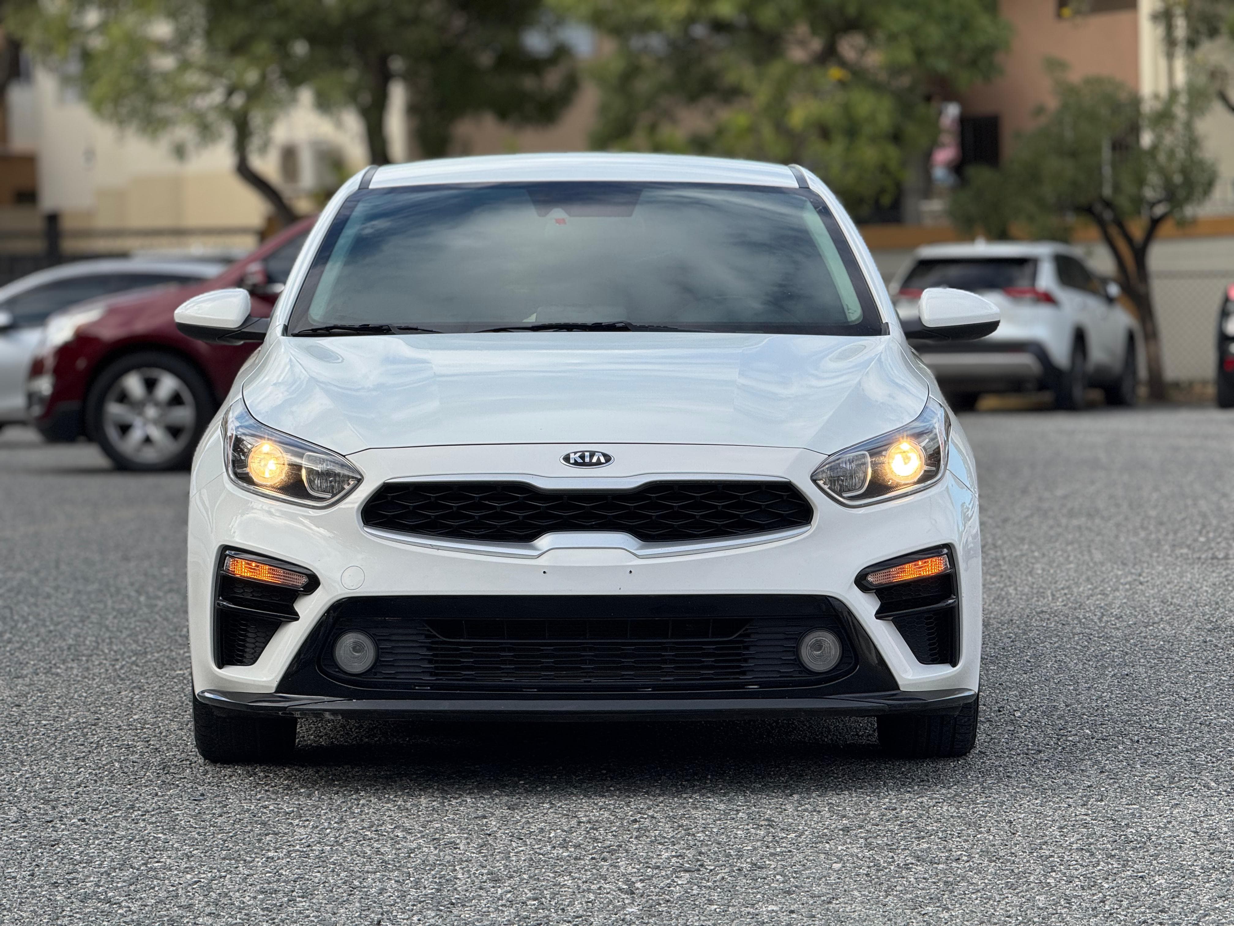 Kia Forte LXS Clean Carfax 21  Foto 7310791-2.jpg
