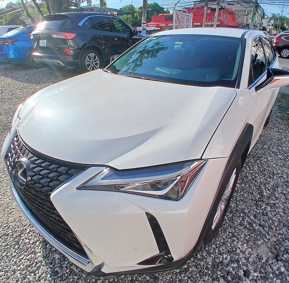 Lexus UX 200 20 Foto 7310792-2.jpg