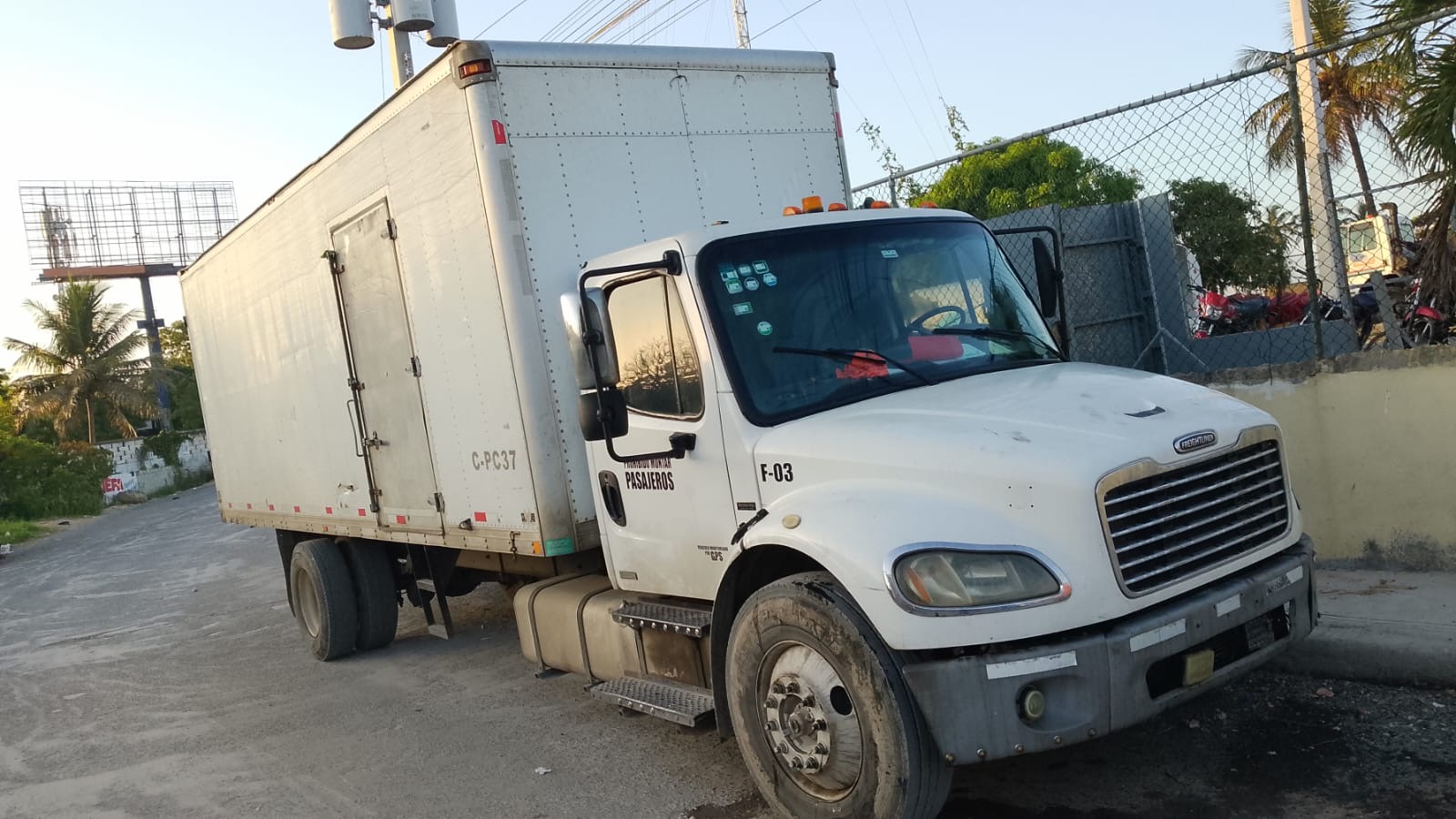 Freightliner m2 año 2008 en venta  en Santo Domingo Este Foto 7310955-3.jpg