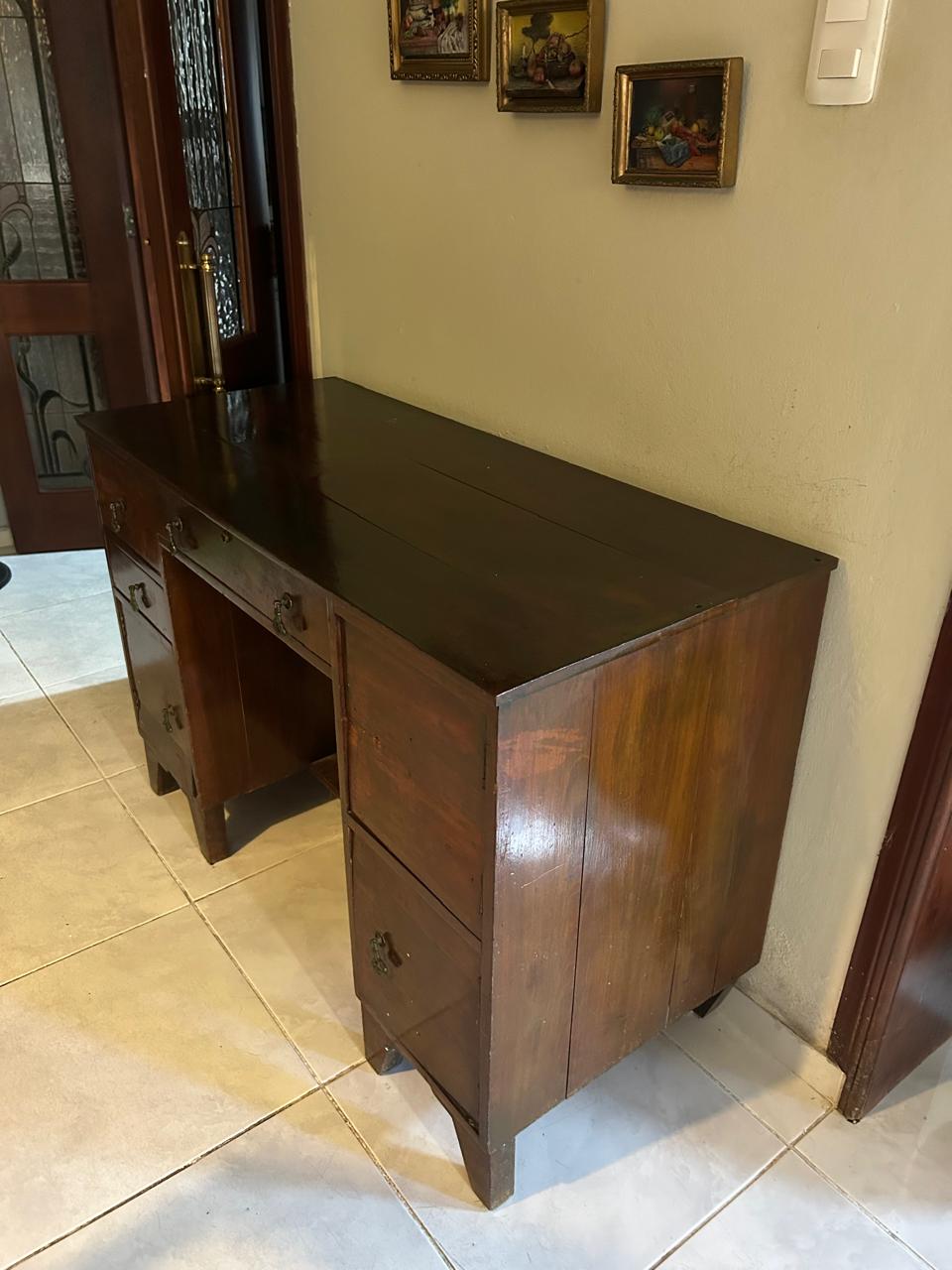 CREDENZA / ESCRITORIO VINTAGE EN MADERA MACIZA Foto 7311099-2.jpg
