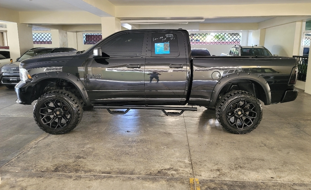 Dodge 1500 Ram ST  2018 Black Express 4x4  Foto 7311118-6.jpg