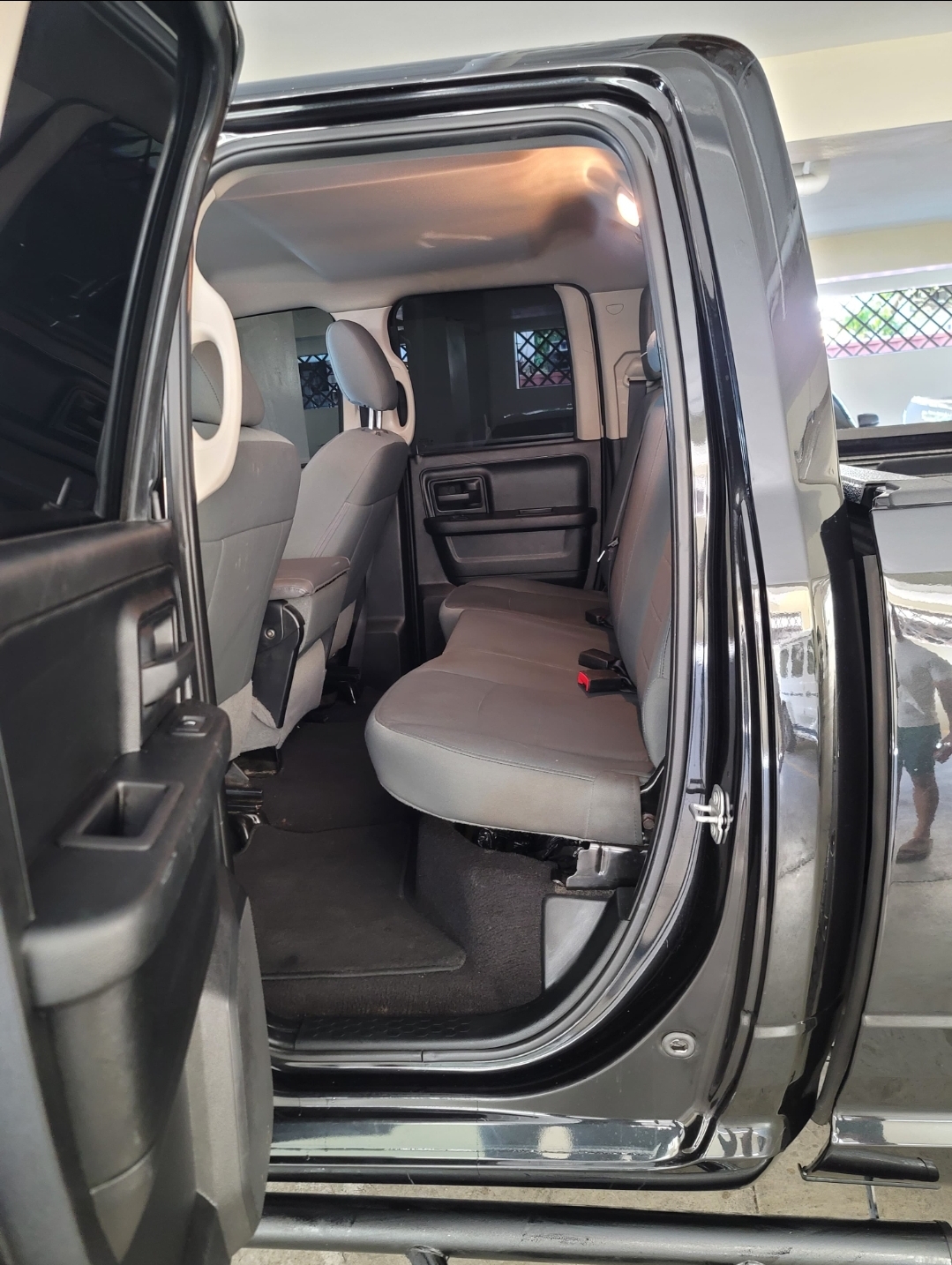 Dodge 1500 Ram ST  2018 Black Express 4x4  Foto 7311118-7.jpg