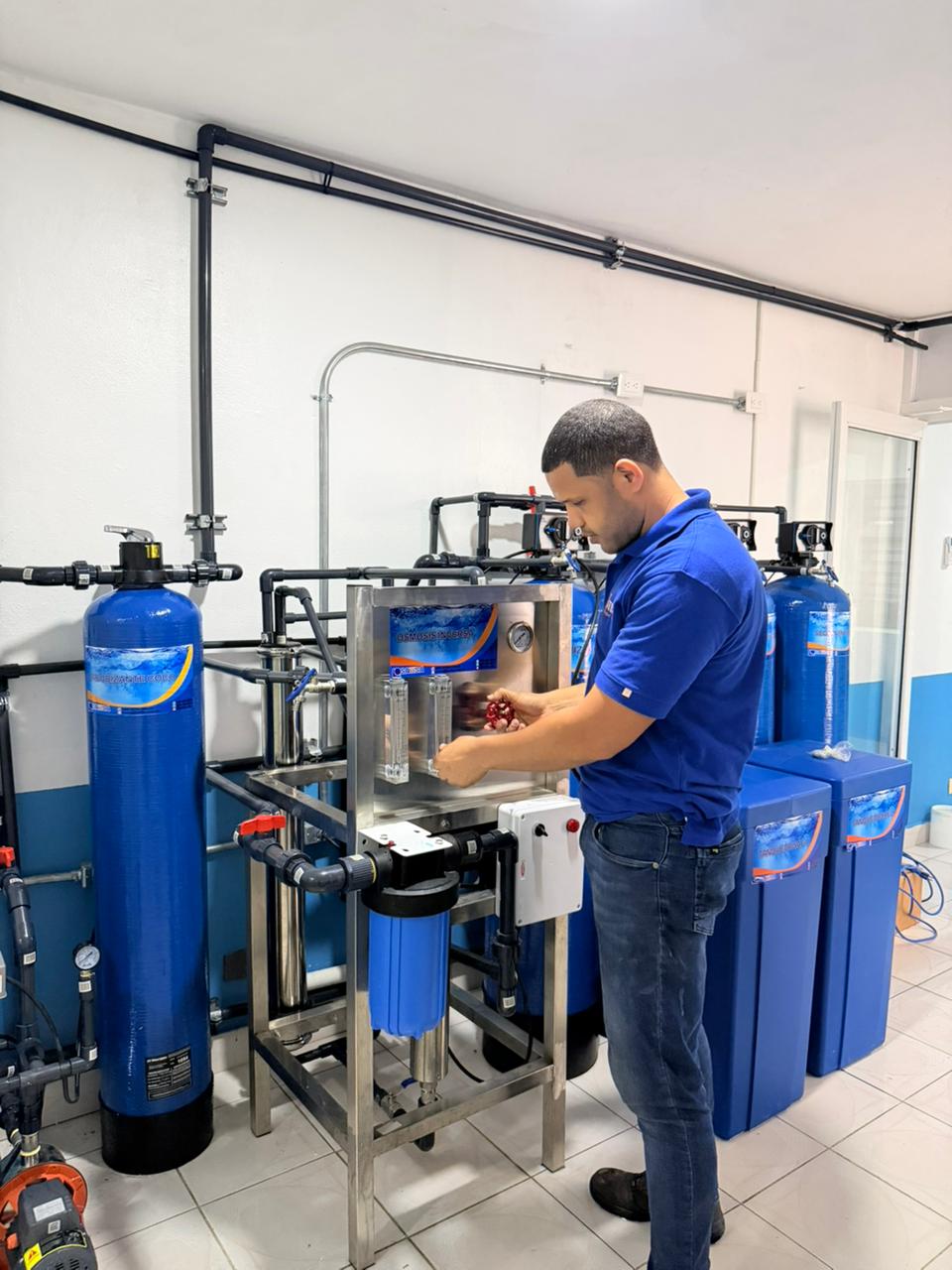 Fabricación e Instalación de Equipos para Agua  Foto 7311134-2.jpg