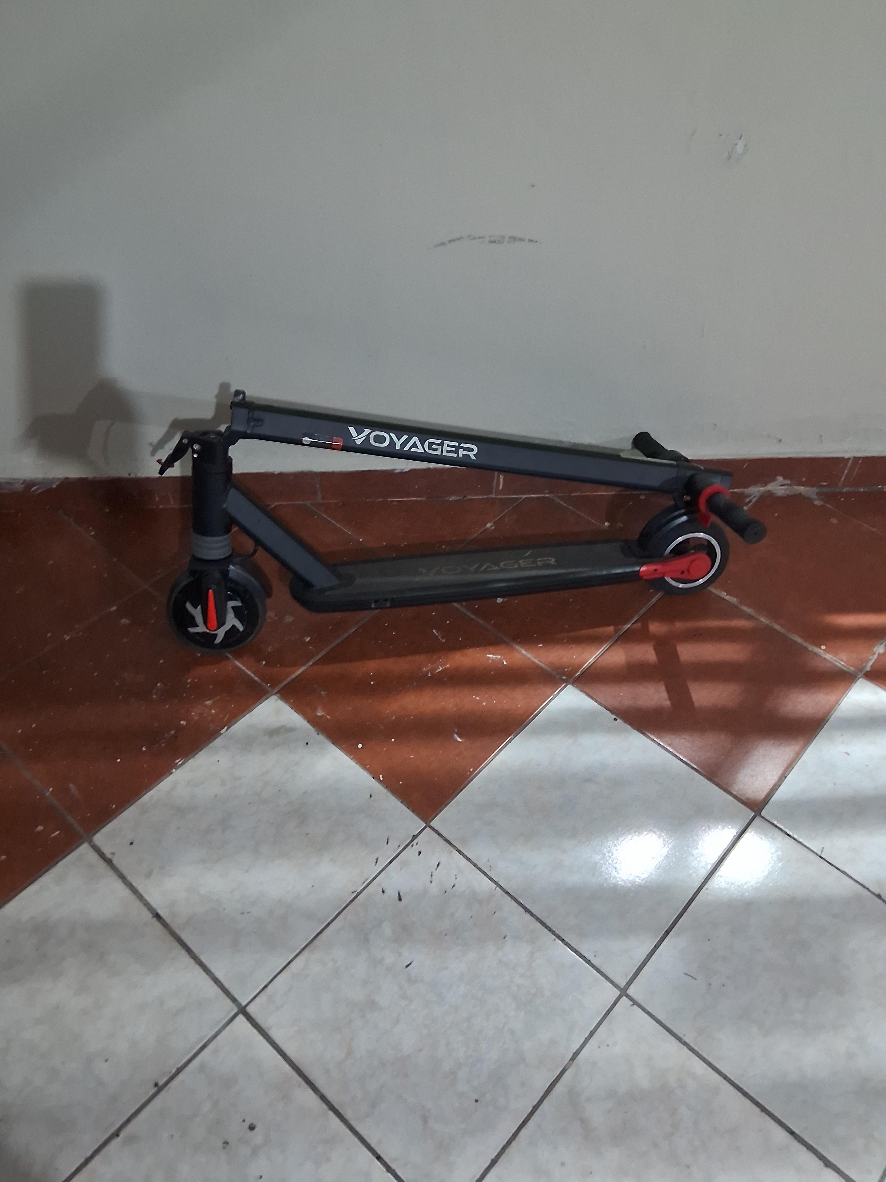 Vendo Patineta electrica Voyager Foto 7311155-3.jpg