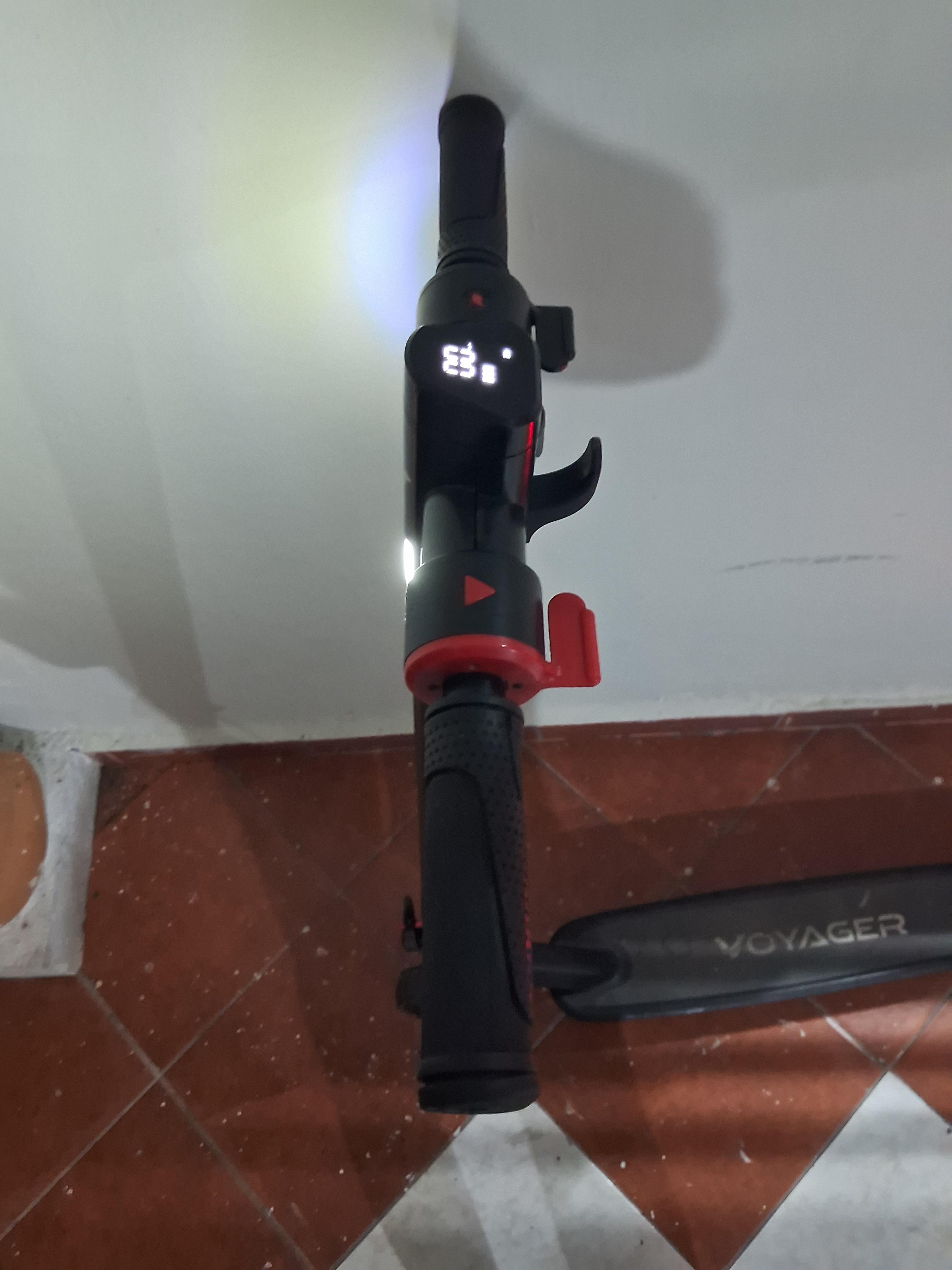 Vendo Patineta electrica Voyager Foto 7311155-4.jpg