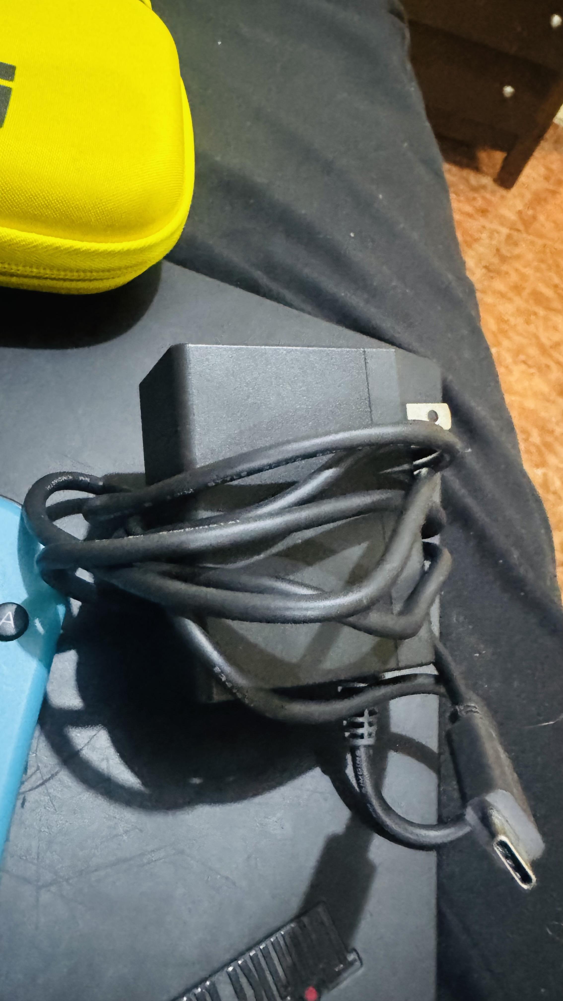 NINTENDO SWITCH V2 HACKEADA COMO NUEVA Foto 7311227-4.jpg