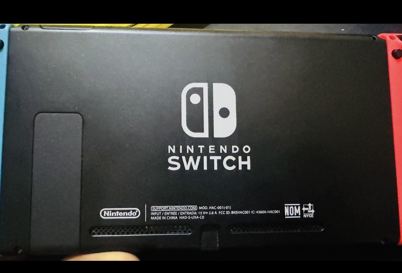 NINTENDO SWITCH V2 HACKEADA COMO NUEVA Foto 7311227-8.jpg
