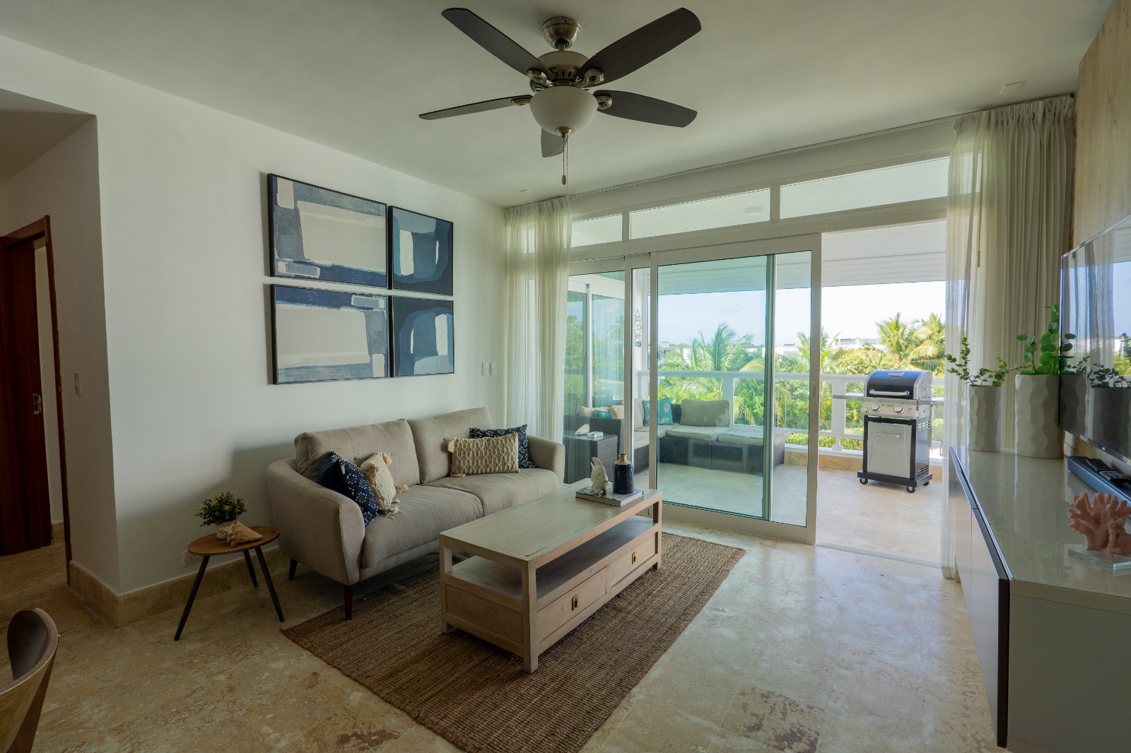 Vendo Hermoso apartamento en primera línea de playa en Playa Nueva Rom Foto 7311323-1.jpg