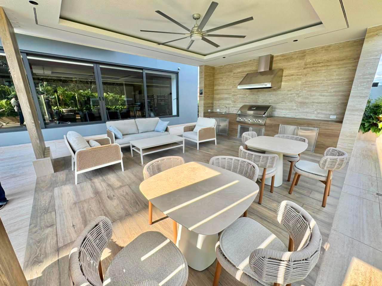 Apartamentos Nuevos en Venta AV. ANACAONA BELLA VISTA SUR Desde USD 11 Foto 7311451-3.jpg