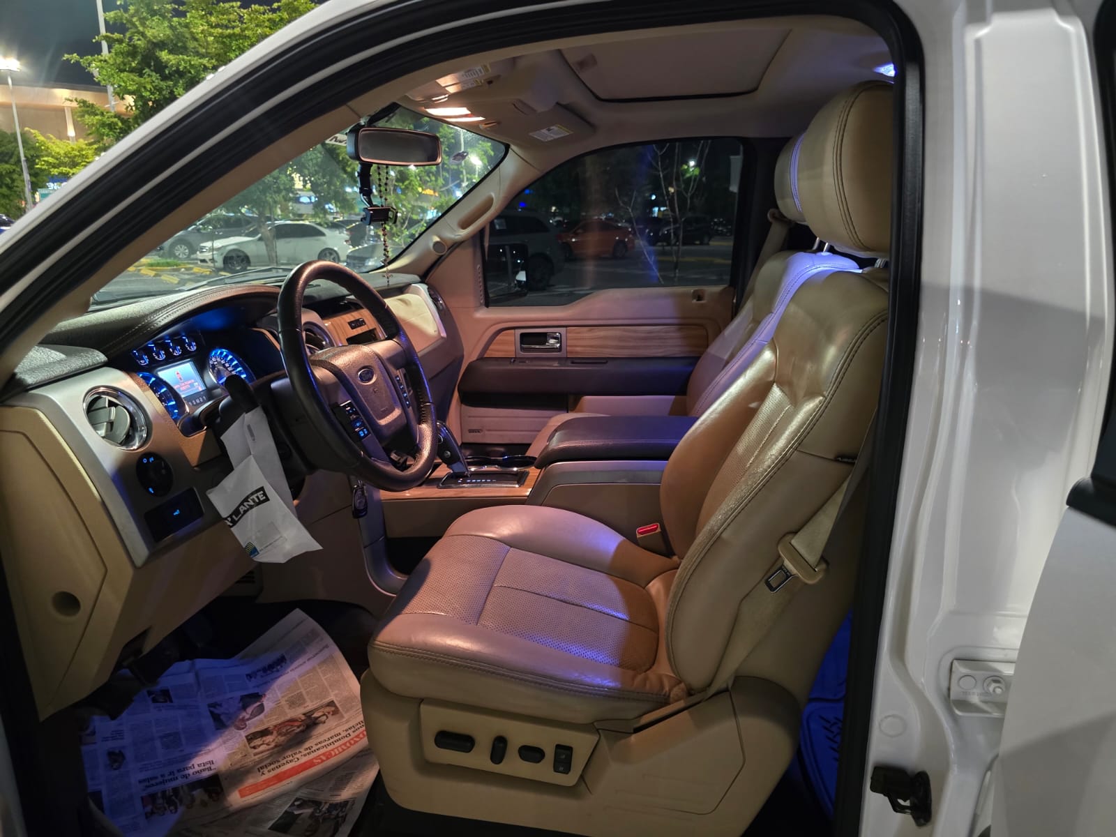 Ford F150 Lariat Doble Cabina 4WD 11  Foto 7311456-6.jpg