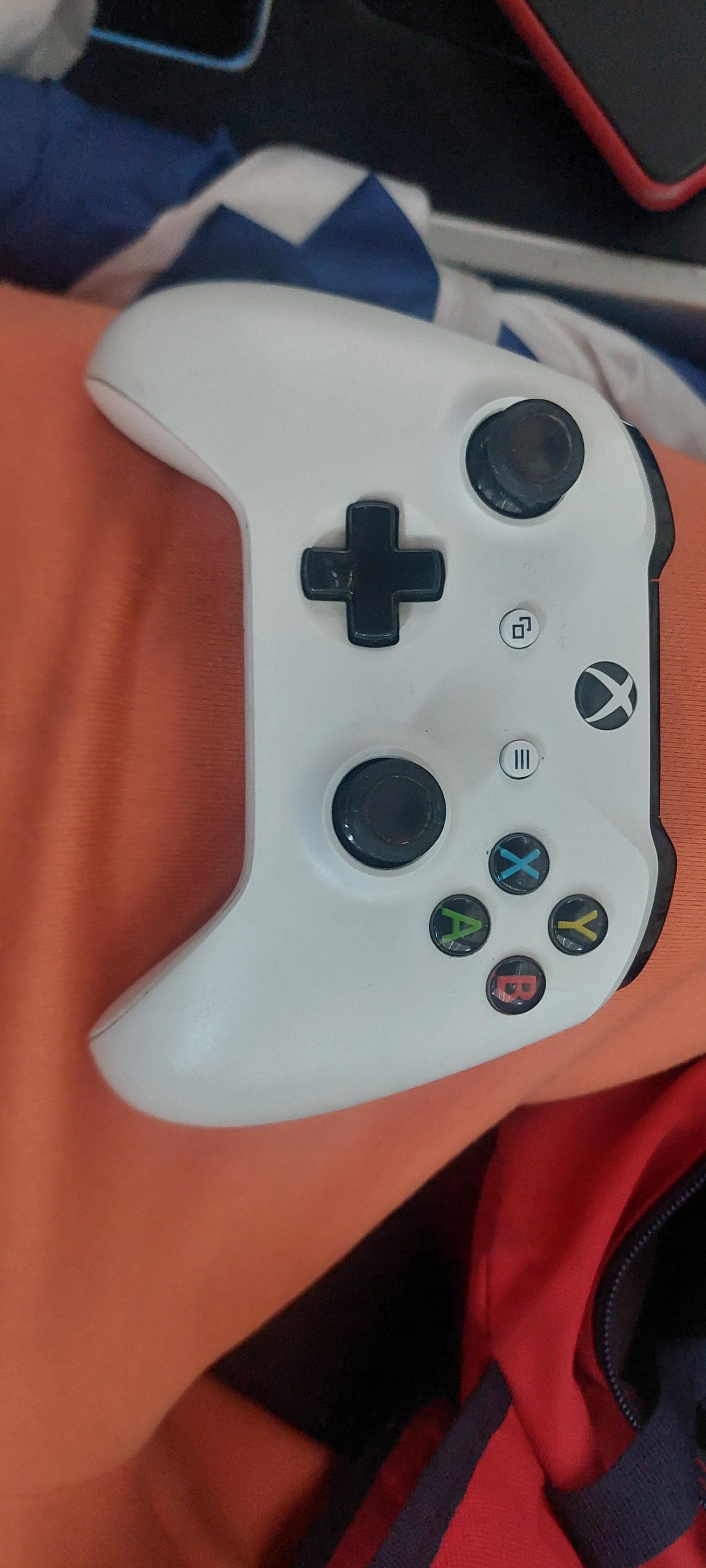 Xbox one s blanca  en Espaillat Foto 7311458-2.jpg