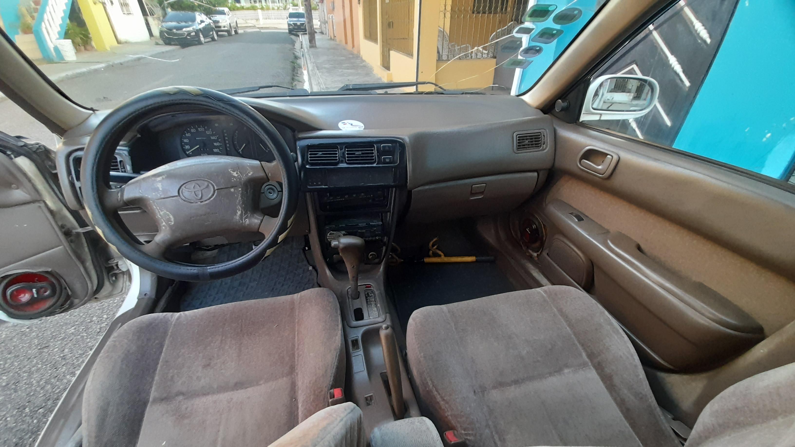 TOYOTA COROLLA SALOON 1997 Foto 7311485-6.jpg