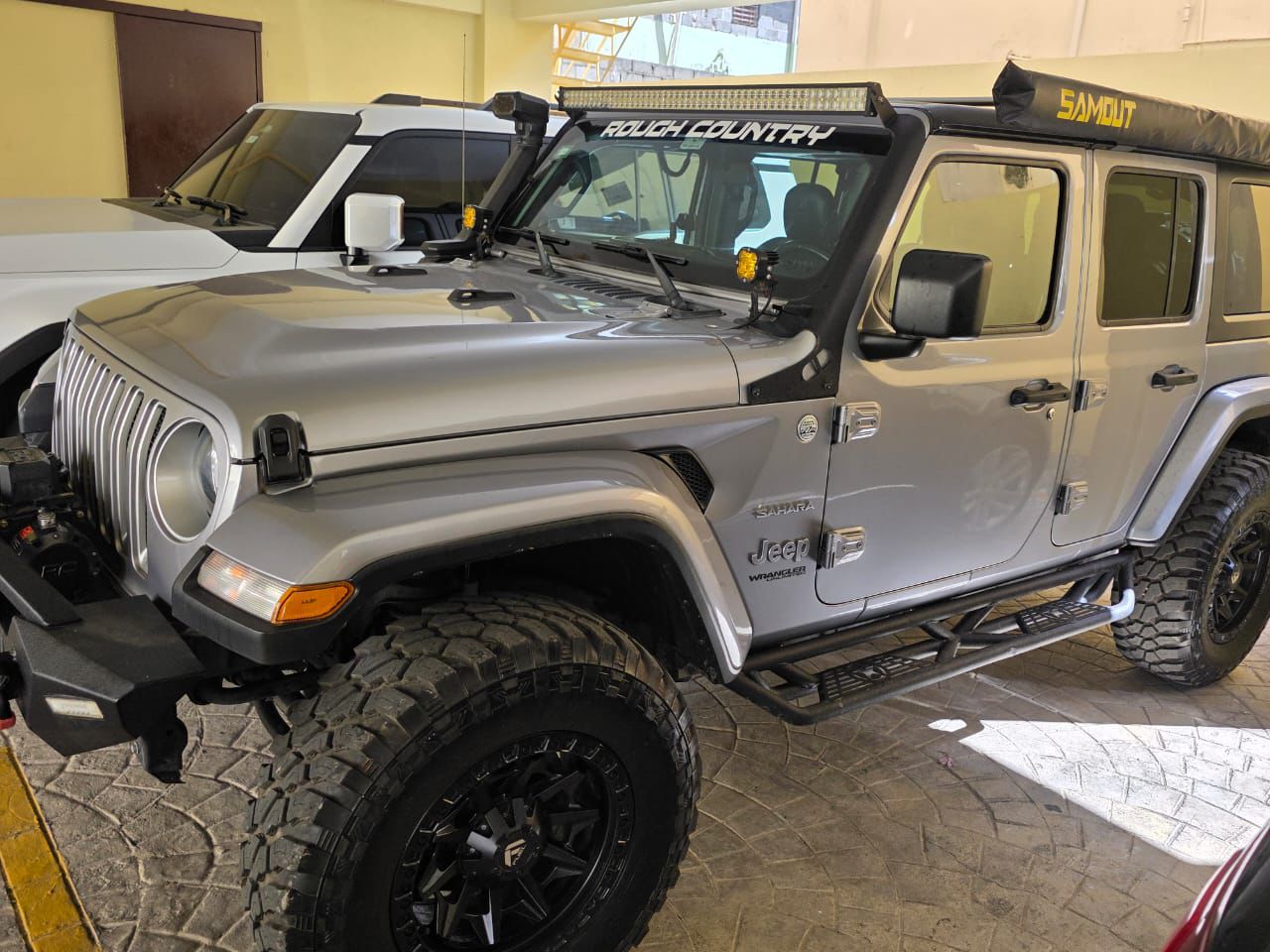 Jeep Wrangler Sahara 19  Foto 7311548-3.jpg