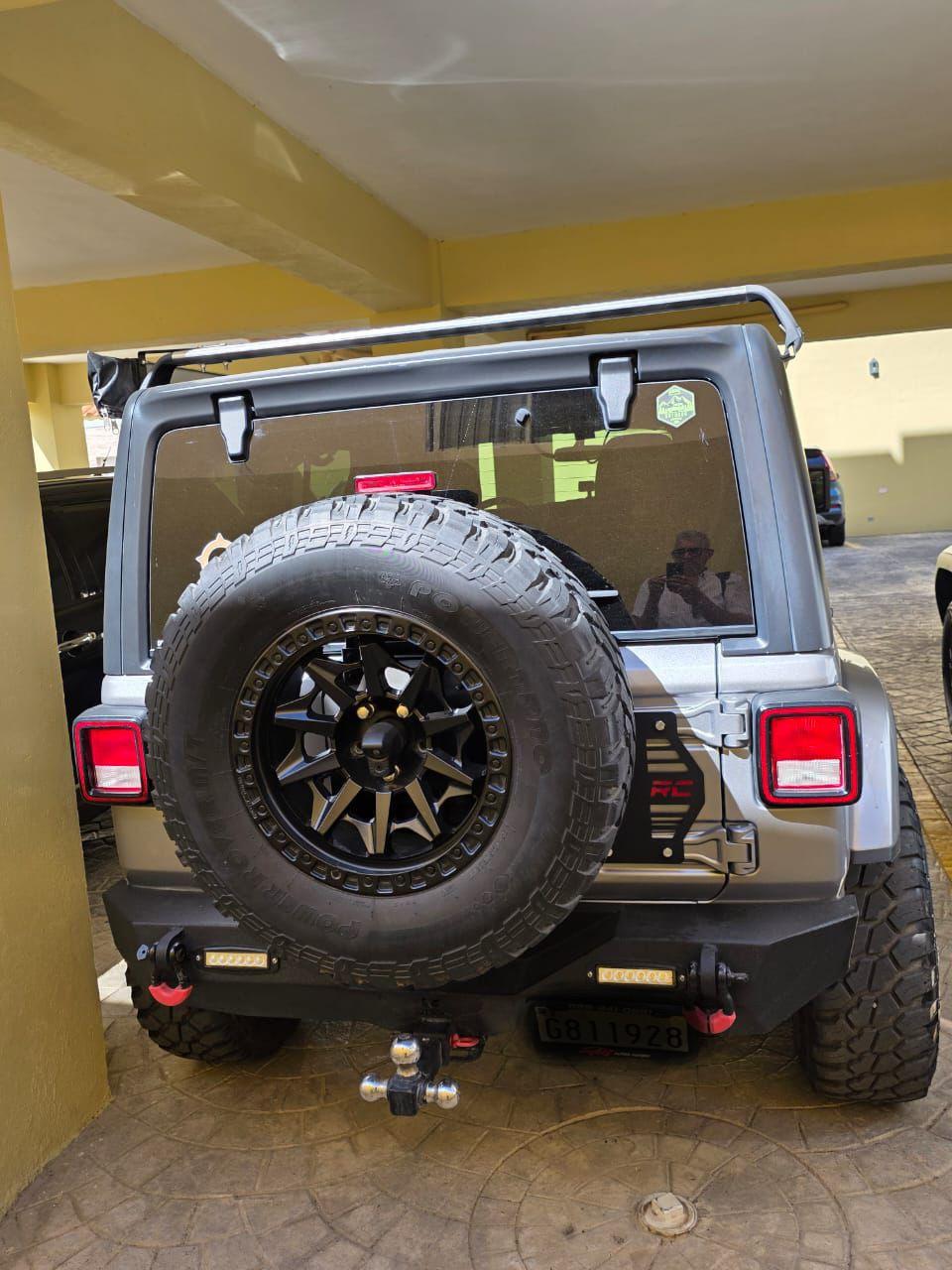 Jeep Wrangler Sahara 19  Foto 7311548-4.jpg