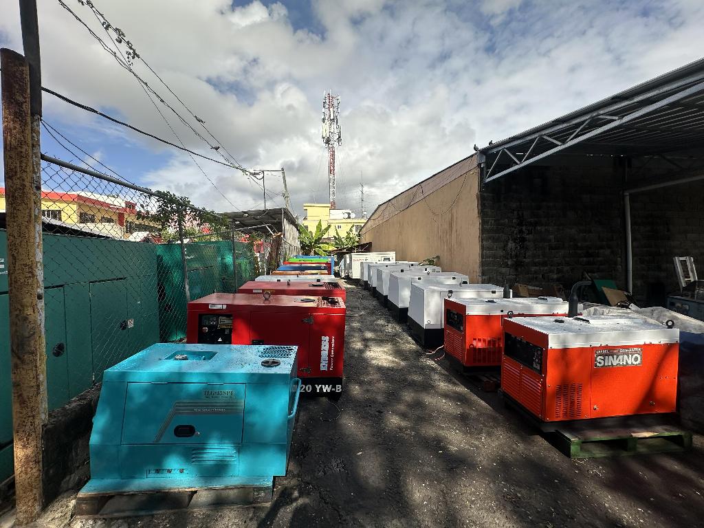 GRAN VARIEDAD DE PLANTAS ELÉCTRICAS DE 8 HASTA 750 KW DISPONIBLE  Foto 7311554-1.jpg