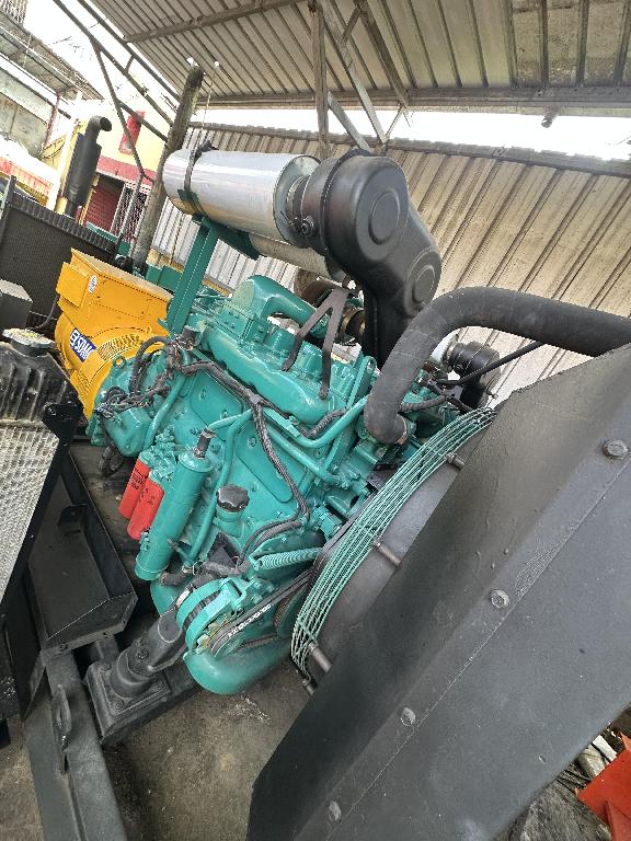 2 PLANTAS ELÉCTRICAS SDMO VOLVO TENTA DE 200 KVA DISPONIBLE  Foto 7311565-2.jpg