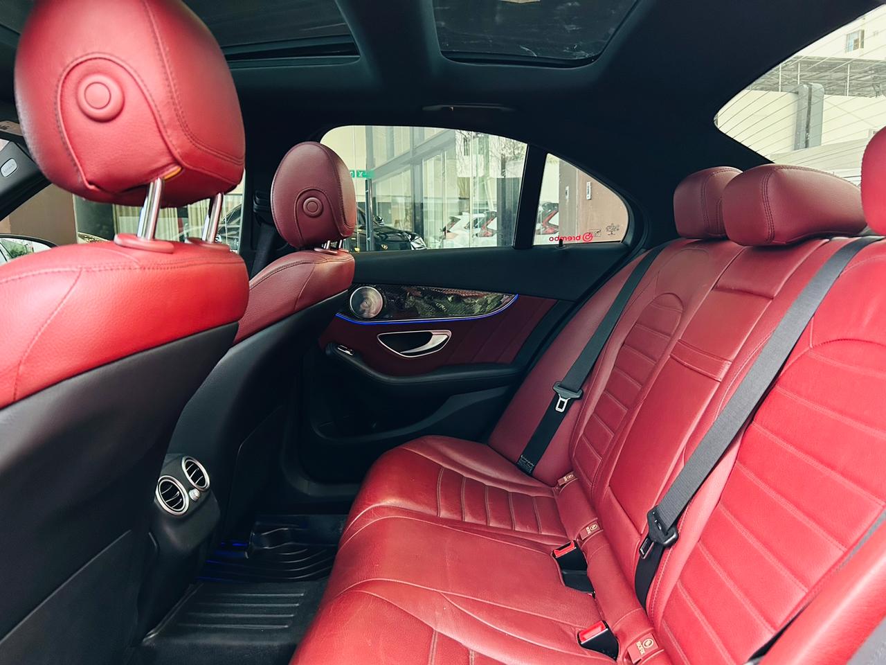 Mercedes Benz C300 2018 AMG Foto 7311567-5.jpg