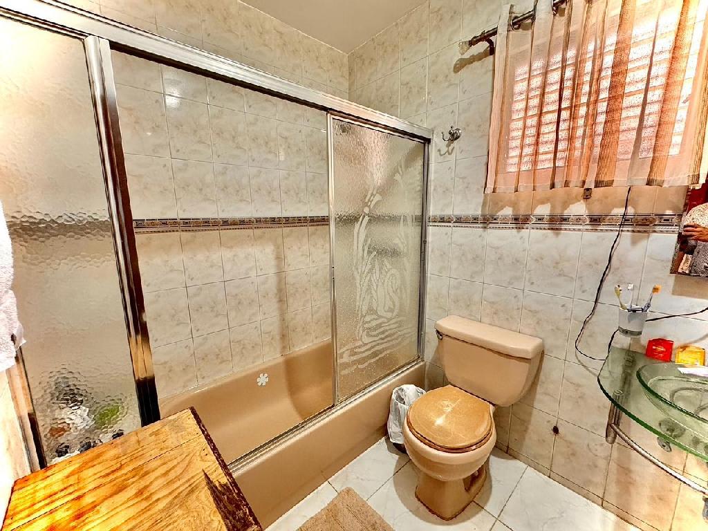 Apartamento de 3 Habitaciones en Venta en la Urbanización Real.  Foto 7311586-3.jpg