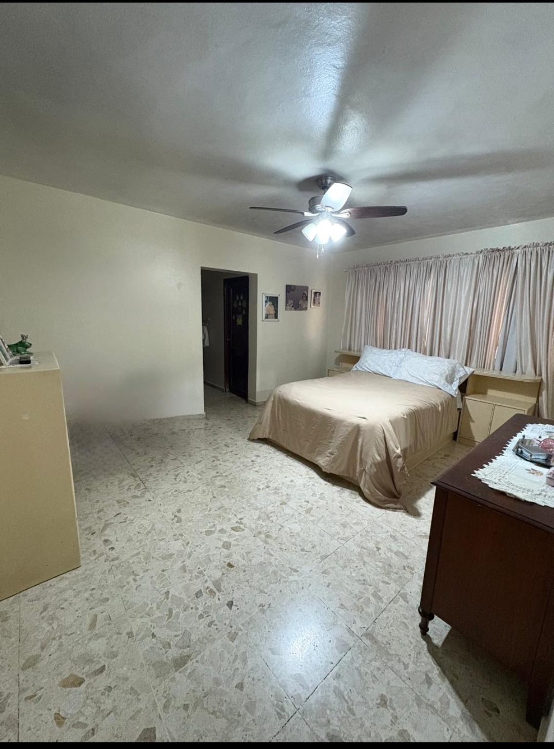 Apartamento Remodelado en Venta en Evaristo Morales – Confort y Excele Foto 7311647-3.jpg