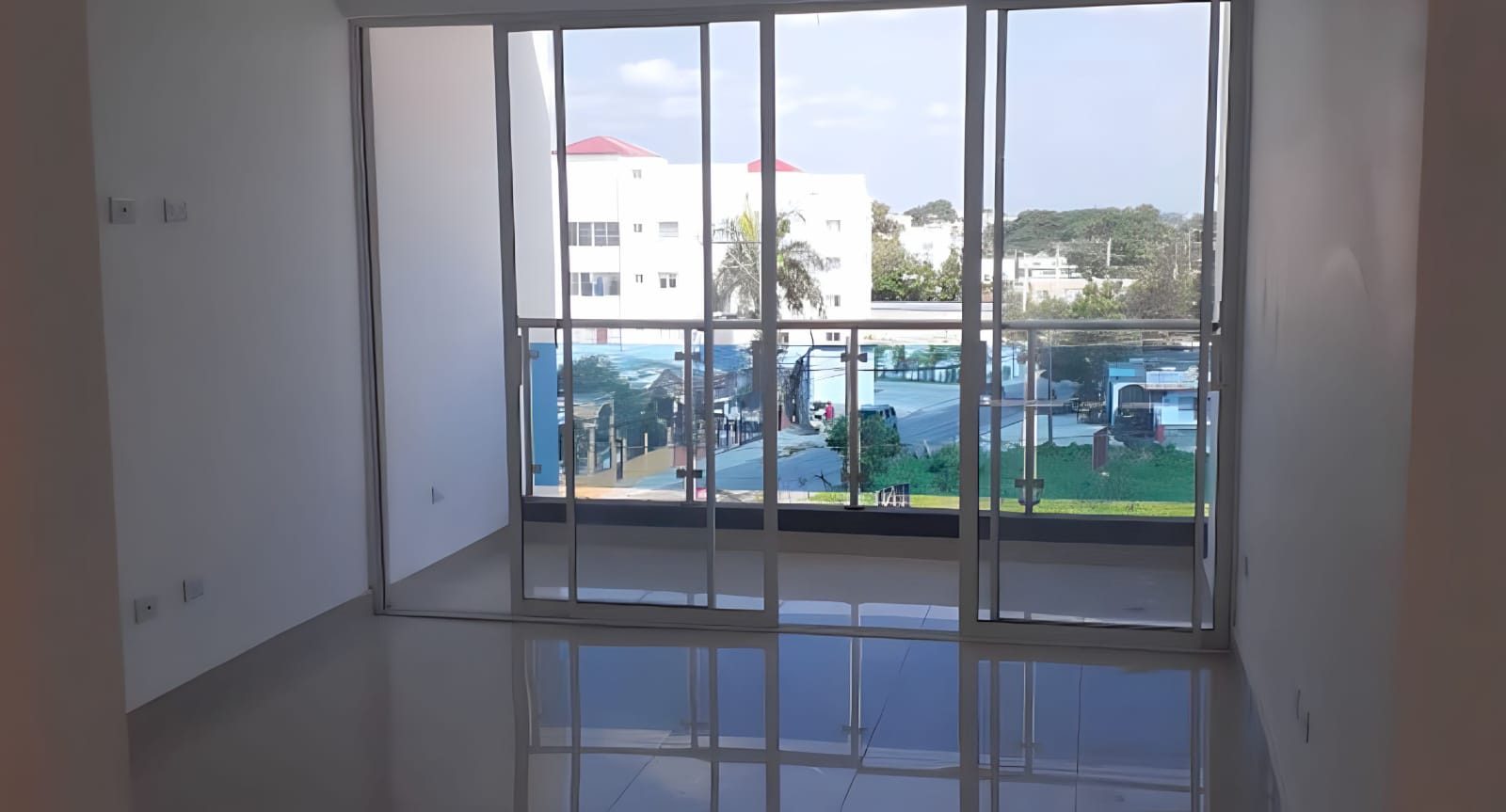 ???? APARTAMENTO EN VENTA Y ALQUILER CON AZOTEA PRIVADA EN CERRO ALTO Foto 7311653-4.jpg