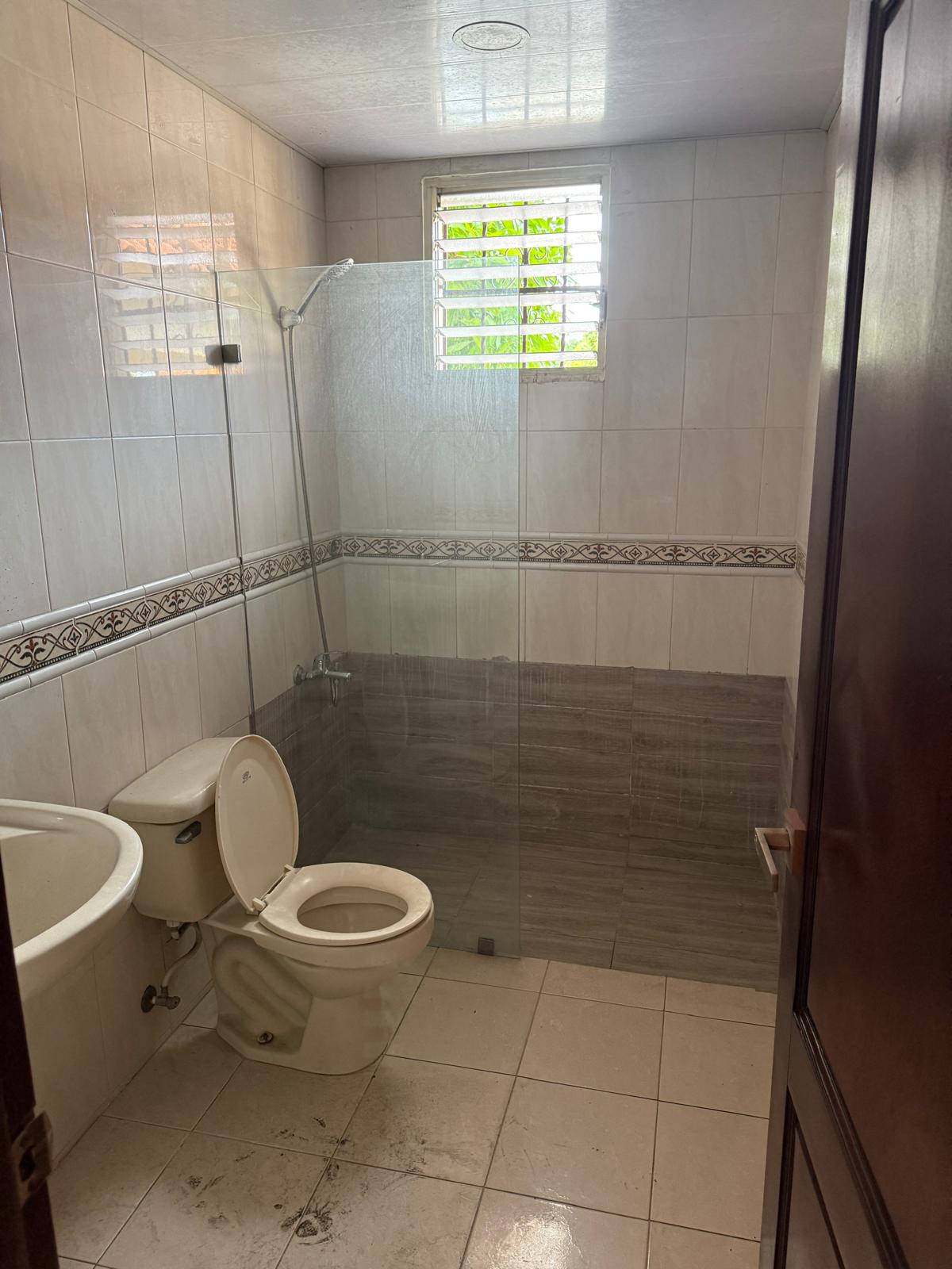 VENDO AMPLIO APARTAMENTO                     Alma Rosa Segunda a una e Foto 7311756-12.jpg
