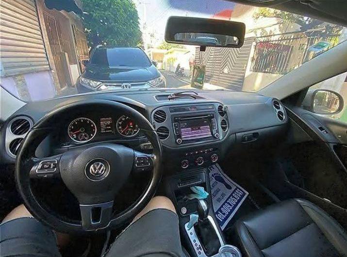 Volkswagen Tiguan SE Turbo 4WD 15  Foto 7311880-7.jpg