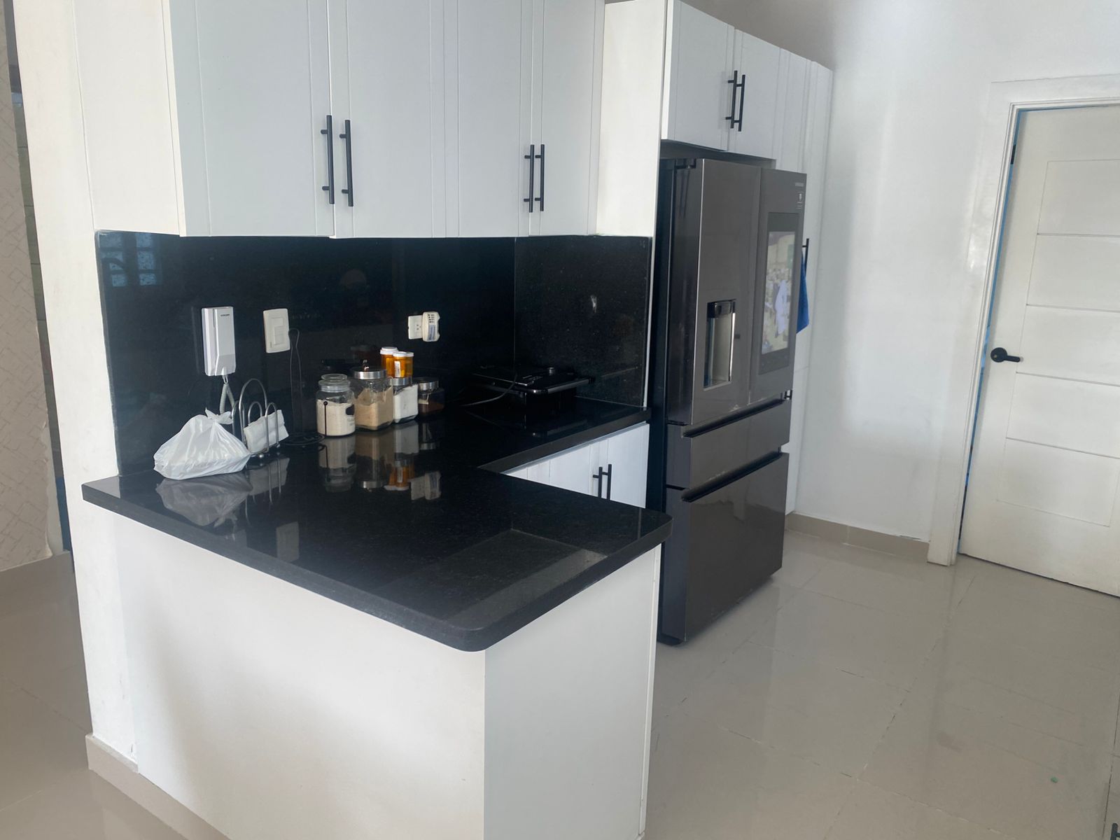 Hermoso Apartamento con Terraza en Corales del Sur  Foto 7311959-5.jpg