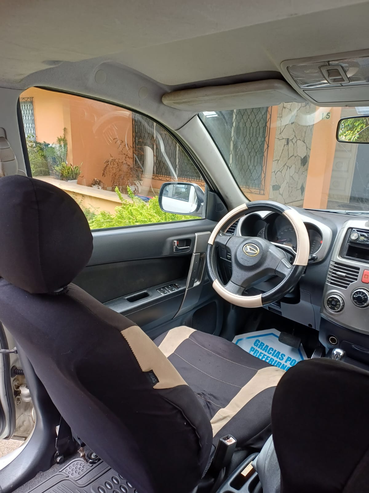 Daihatsu Terios Long 3 Filas de Asientos Foto 7312015-14.jpg