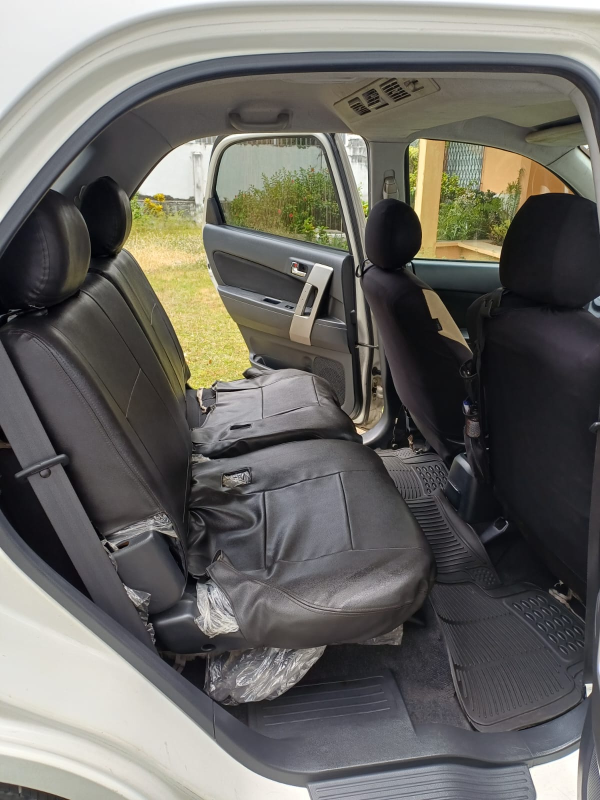 Daihatsu Terios Long 3 Filas de Asientos Foto 7312015-15.jpg