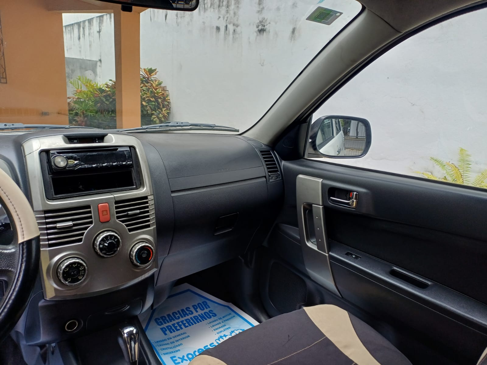Daihatsu Terios Long 3 Filas de Asientos Foto 7312015-2.jpg