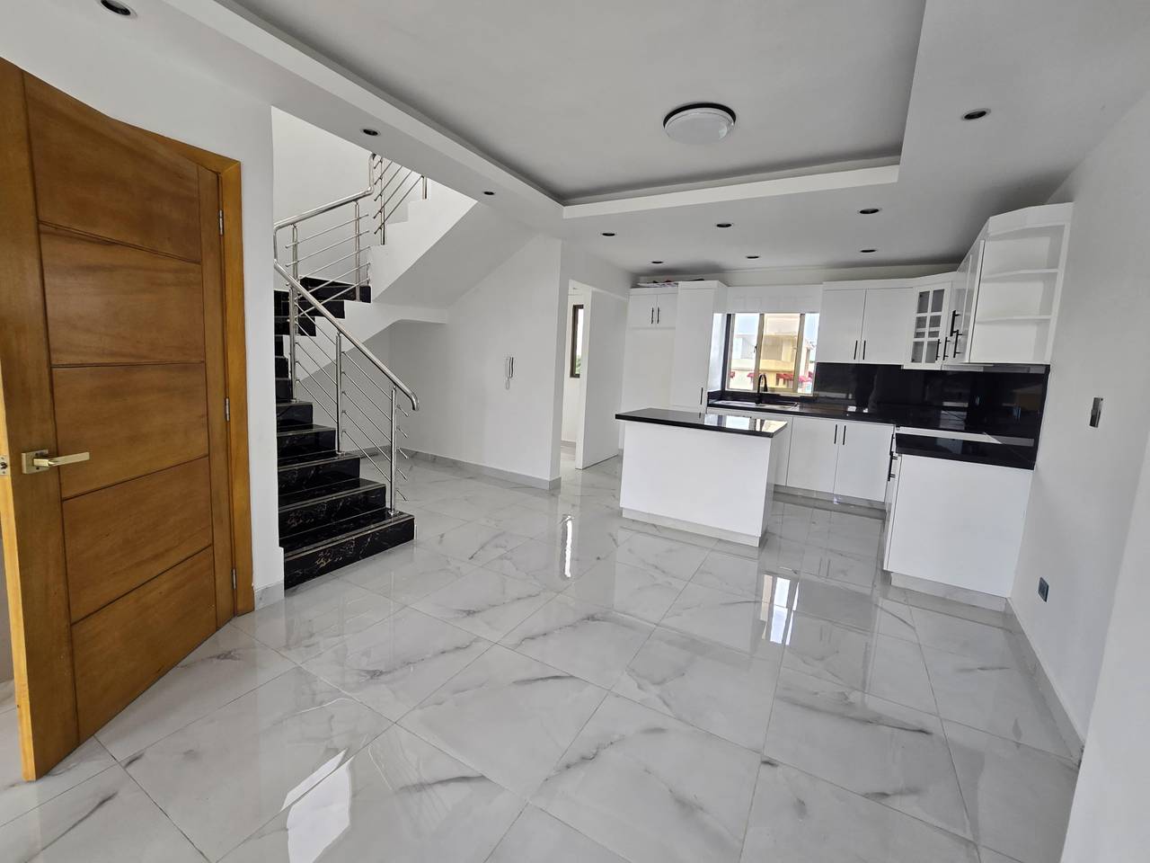 Penthouse de 234mt2 con Terraza Privada en la Jacobo Majluta remodelad Foto 7312024-1.jpg