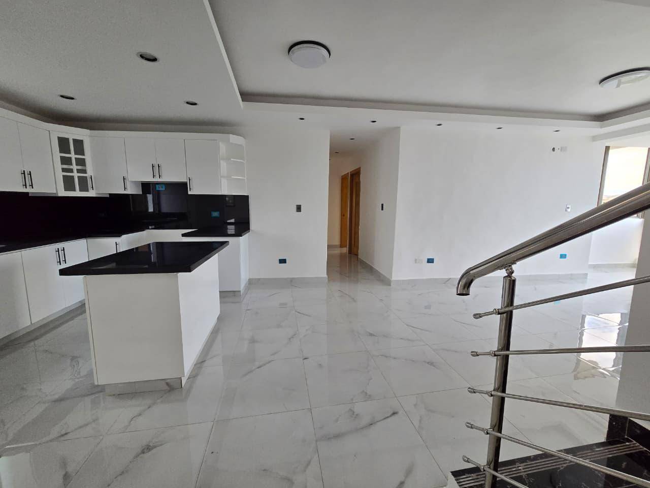 Penthouse de 234mt2 con Terraza Privada en la Jacobo Majluta remodelad Foto 7312024-7.jpg